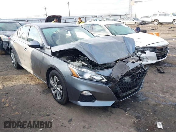 2021 Nissan Altima 2.5 S with VIN 1N4BL4BV0MN398860, listed as a IAAI auction lot 41505155 with 76,818 mi miles. Bid and sale history available at carsss.com. Image 1.
