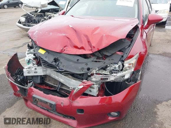 2011 Lexus CT 200h z VIN JTHKD5BH5B2042697, wystawiony jako IAAI lot #42073626 z przebiegiem 137 784 mil mil oraz . Historia ofert i sprzedaży dostępna na DreamBid. Obrazek 6.