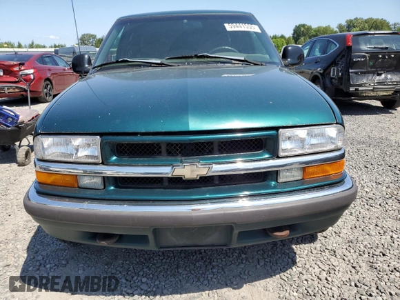 1998 Chevrolet Blazer LS with VIN 1GNDT13W5W2184533, listed as a Copart auction lot 59441555 with 124,339 mi miles and Clean title. Bid and sale history available at DreamBid. Image 5.
