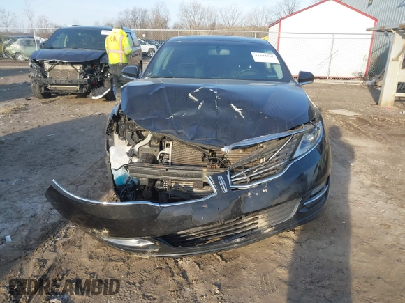 2015 Lincoln MKZ z VIN 3LN6L2J96FR619104, wystawiony jako IAAI lot #41794707 z przebiegiem 140 899 mil mil oraz . Historia ofert i sprzedaży dostępna na DreamBid. Obrazek 12.