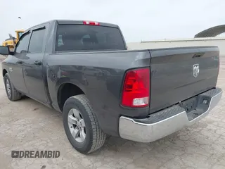 2022 Ram 1500 Tradesman z VIN 3C6RR6KG2NG205761, wystawiony jako IAAI lot #41921231 z przebiegiem 40 347 mil mil oraz . Historia ofert i sprzedaży dostępna na DreamBid. Obrazek 3.