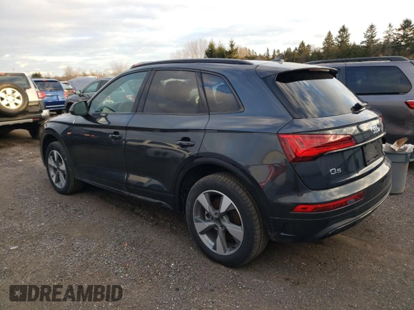 2024 Audi Q5 Komfort with VIN WA1AAAFY0R2125368, listed as a Copart auction lot 84030664 with 34 mi miles and Non Repairable. Bid and sale history available at carsss.com. Image 2.