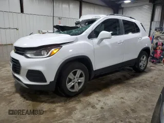 2020 Chevrolet Trax LT z VIN 3GNCJPSB3LL116180, wystawiony jako Copart lot #57795485 z przebiegiem 52 576 mil mil oraz Szkoda całkowita • Salvage title. Historia ofert i sprzedaży dostępna na DreamBid. Obrazek 1.