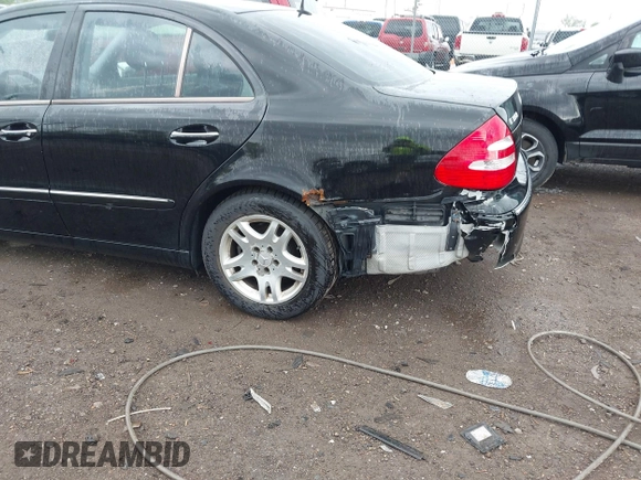 2006 Mercedes-Benz E 350 with VIN WDBUF87J76X184090, listed as a IAAI auction lot 42150546 with 149,647 mi miles and . Bid and sale history available at carsss.com. Image 6.