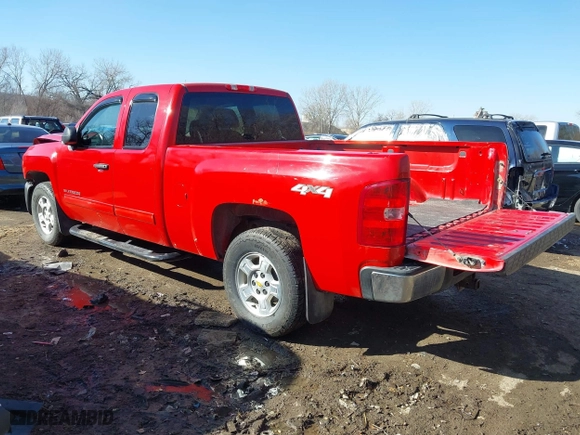 2009 Chevrolet Silverado 1500 LT with VIN 1GCEK29029Z296906, listed as a IAAI auction lot 41769935 with 210,173 mi miles. Bid and sale history available at carsss.com. Image 3.