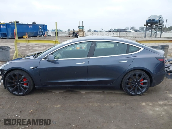 2020 Tesla Model 3 Performance z VIN 5YJ3E1EC3LF802068, wystawiony jako IAAI lot #41886024 z przebiegiem 50 271 mil mil oraz . Historia ofert i sprzedaży dostępna na DreamBid. Obrazek 15.