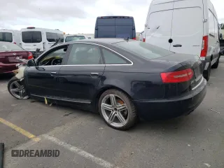 2010 Audi A6 Premium Plus z VIN WAUEKAFBXAN065776, wystawiony jako Copart lot #55834945 z przebiegiem Nie podano mil oraz Tytuł czysty. Historia ofert i sprzedaży dostępna na DreamBid. Obrazek 2.