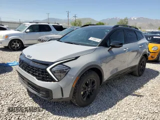 2025 Kia Sportage X-Pro Prestige z VIN 5XYK7CDF5SG243109, wystawiony jako Copart lot #57386515 z przebiegiem 8 875 mil mil oraz Szkoda całkowita • Salvage title. Historia ofert i sprzedaży dostępna na DreamBid. Obrazek 1.