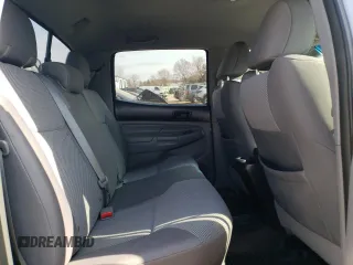 2015 Toyota Tacoma with VIN 3TMLU4EN6FM183441, listed as a Copart auction lot 49060715 with 100,328 mi miles and Salvage Title. Bid and sale history available at carsss.com. Image 10.