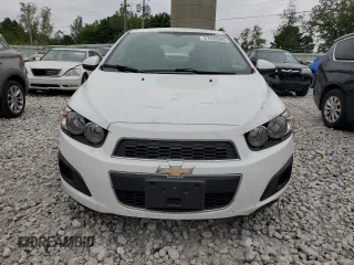 2015 Chevrolet Sonic LS with VIN 1G1JA5SH4F4165108, listed as a Copart auction lot 57299985 with 117,669 mi miles and Clean title. Bid and sale history available at DreamBid. Image 5.