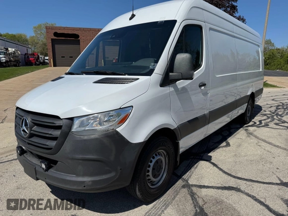 2022 Mercedes-Benz Sprinter with VIN W1Y4DDHY1NT082992, listed as a Copart auction lot 56609435 with 269,366 mi miles and Clean Title. Bid and sale history available at DreamBid. Image 2.