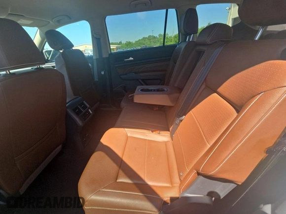 2023 Volkswagen Atlas SE с VIN 1V2HR2CA7PC526707, выставлен на аукционе IAAI как лот 42854241 с пробегом 28 220 миль миль и . История ставок и продаж доступна на DreamBid. Изображение 1.
