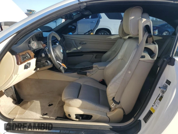 2009 BMW 3 Series 328i z VIN WBAWL13529PX25678, wystawiony jako Copart lot #54833625 z przebiegiem 78 891 mil mil oraz Nie do naprawy • Non repairable. Historia ofert i sprzedaży dostępna na DreamBid. Obrazek 7.
