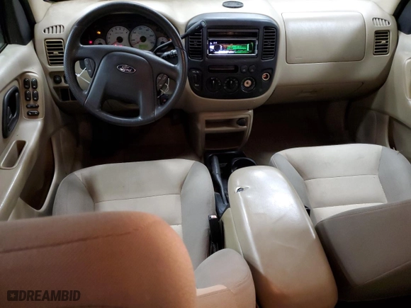 2003 Ford Escape XLS Popular with VIN 1FMYU92103KA03082, listed as a Copart auction lot 85186524 with 216,071 mi miles and Clean Title. Bid and sale history available at carsss.com. Image 8.