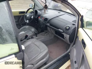 2006 Volkswagen Beetle с VIN 3VWSF31Y96M304430, выставлен на аукционе IAAI как лот 41694441 с пробегом 98 040 миль миль и . История ставок и продаж доступна на DreamBid. Изображение 5.