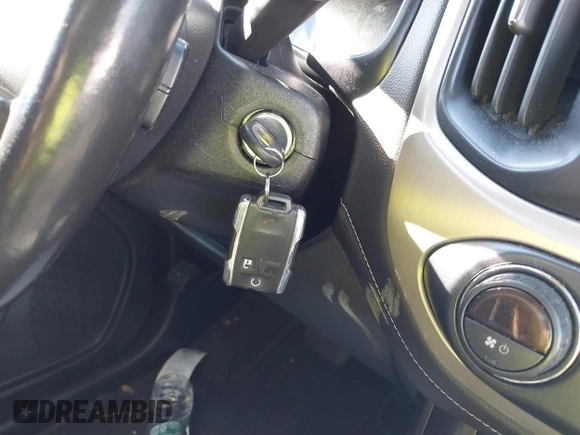 2021 GMC Canyon 4WD Denali z VIN 1GTG6EEN9M1240596, wystawiony jako IAAI lot #40760124 z przebiegiem 52 985 mil mil oraz . Historia ofert i sprzedaży dostępna na DreamBid. Obrazek 11.