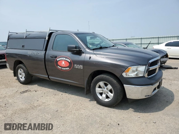2018 Ram 1500 Tradesman z VIN 3C6JR6DG8JG250868, wystawiony jako Copart lot #58997015 z przebiegiem 109 142 mil mil oraz Czysty tytuł • Clean title. Historia ofert i sprzedaży dostępna na DreamBid. Obrazek 4.