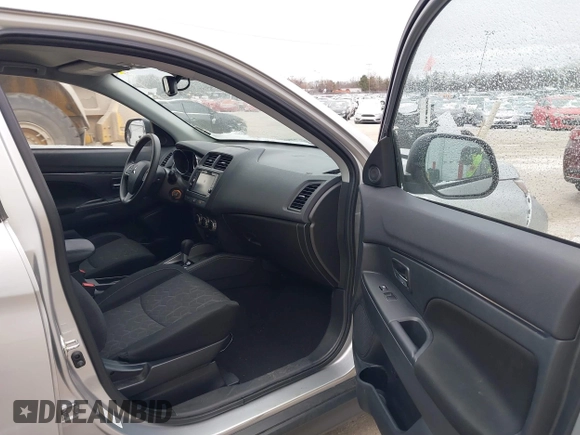 2021 Mitsubishi Outlander ES z VIN JA4APUAU3MU035164, wystawiony jako IAAI lot #41256967 z przebiegiem 67 932 mil mil oraz . Historia ofert i sprzedaży dostępna na DreamBid. Obrazek 5.
