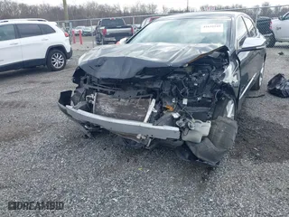 2018 Chevrolet Impala Premier with VIN 1G1125S33JU144065, listed as a IAAI auction lot 41635549 with 103,607 mi miles. Bid and sale history available at carsss.com. Image 17.