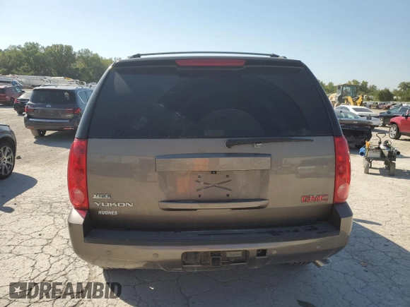 2011 GMC Yukon SLT with VIN 1GKS2CE0XBR361333, listed as a Copart auction lot 73684714 with 259,158 mi miles and Salvage Title. Bid and sale history available at DreamBid. Image 6.