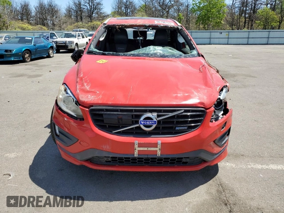 2015 Volvo XC60 z VIN YV4902RHXF2619954, wystawiony jako Copart lot #56196155 z przebiegiem Nie podano mil oraz Szkoda całkowita • Salvage title. Historia ofert i sprzedaży dostępna na DreamBid. Obrazek 5.