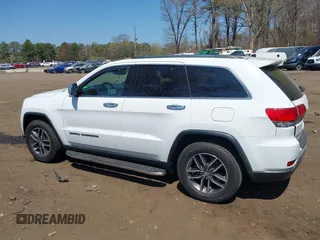 2018 Jeep Grand Cherokee Limited with VIN 1C4RJFBG6JC363405, listed as a IAAI auction lot 42101110 with 117,219 mi miles and . Bid and sale history available at DreamBid. Image 14.