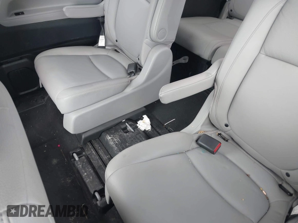 2023 Honda Odyssey EX-L with VIN 5FNRL6H63PB020409, listed as a IAAI auction lot 41951039 with 23,008 mi miles. Bid and sale history available at carsss.com. Image 8.