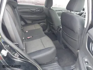 2017 Nissan Rogue SL with VIN 5N1AT2MT5HC770373, listed as a IAAI auction lot 41141381 with 117,950 mi miles. Bid and sale history available at carsss.com. Image 8.