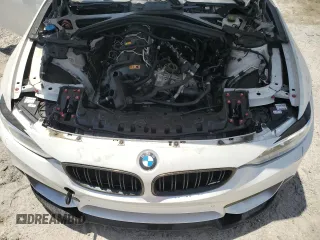 2017 BMW M4 z VIN WBS3R9C54HK709716, wystawiony jako Copart lot #55637845 z przebiegiem 67 249 mil mil oraz Szkody całkowita. Historia ofert i sprzedaży dostępna na DreamBid. Obrazek 11.