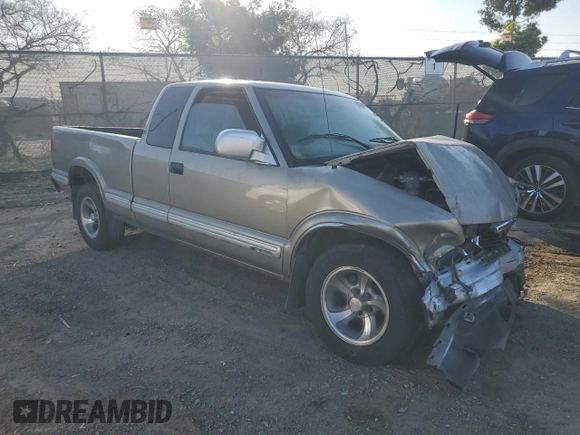 1999 Chevrolet S-10 LS with VIN 1GCCS19X8X8204988, listed as a Copart auction lot 50084925 with Not Provided miles and Salvage Title. Bid and sale history available at carsss.com. Image 4.