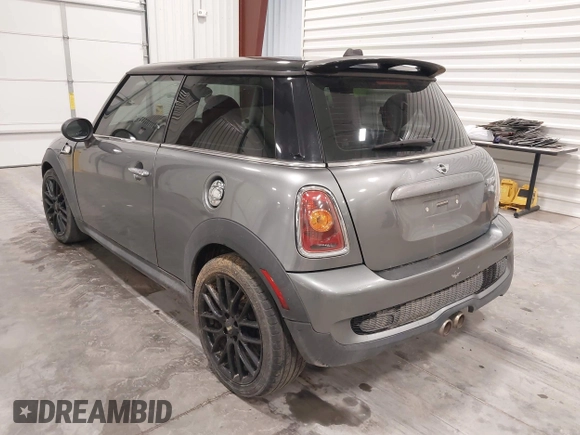 2008 MINI Hardtop S with VIN WMWMF73568TT87094, listed as a IAAI auction lot 42382863 with 114,764 mi miles and . Bid and sale history available at DreamBid. Image 3.
