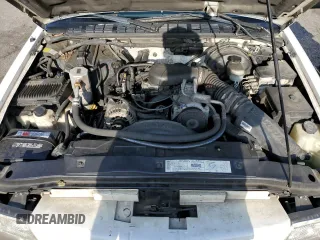 2000 Oldsmobile Bravada z VIN 1GHDT13W7Y2351268, wystawiony jako Copart lot #66408824 z przebiegiem 134 512 mil mil oraz Tytuł czysty. Historia ofert i sprzedaży dostępna na DreamBid. Obrazek 12.