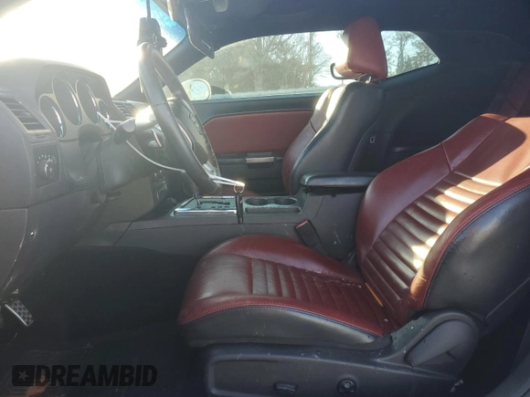 2014 Dodge Challenger R/T Plus with VIN 2C3CDYBT4EH154046, listed as a Copart auction lot 44773895 with 137,685 mi miles and Salvage title. Bid and sale history available at DreamBid. Image 7.