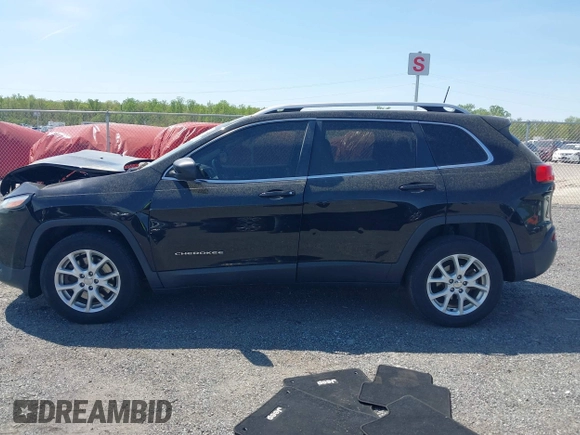 2017 Jeep Cherokee Latitude with VIN 1C4PJLCB1HW596240, listed as a IAAI auction lot 42092862 with 105,087 mi miles and . Bid and sale history available at DreamBid. Image 14.