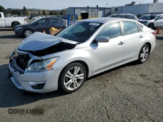 2014 Nissan Altima S with VIN 1N4BL3AP7EC152883, listed as a Copart auction lot 48611865 with 157,410 mi miles and Salvage title. Bid and sale history available at DreamBid. Image 1.