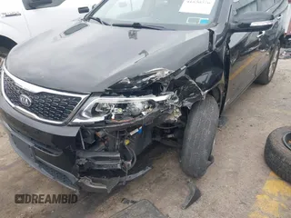2014 Kia Sorento EX with VIN 5XYKUDA79EG431440, listed as a IAAI auction lot 41850576 with 103,758 mi miles. Bid and sale history available at carsss.com. Image 6.