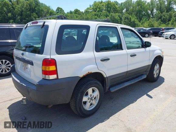 2007 Ford Escape XLS с VIN 1FMYU02Z57KB58377, выставлен на аукционе IAAI как лот 42715229 с пробегом 215 926 миль миль и . История ставок и продаж доступна на DreamBid. Изображение 4.