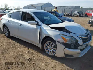 2015 Nissan Altima SV z VIN 1N4AL3AP6FC430542, wystawiony jako IAAI lot #42112116 z przebiegiem 143 738 mil mil oraz . Historia ofert i sprzedaży dostępna na DreamBid. Obrazek 1.