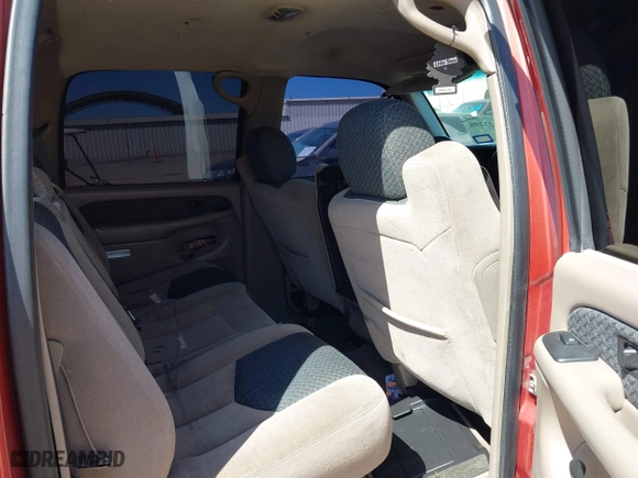 2003 Chevrolet Avalanche with VIN 3GNEC13TX3G136653, listed as a IAAI auction lot 41723496 with 280,867 mi miles. Bid and sale history available at carsss.com. Image 8.
