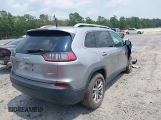 2019 Jeep Cherokee Latitude Plus with VIN 1C4PJLLB3KD184842, listed as a IAAI auction lot 42389142 with 123,324 mi miles and . Bid and sale history available at DreamBid. Image 4.