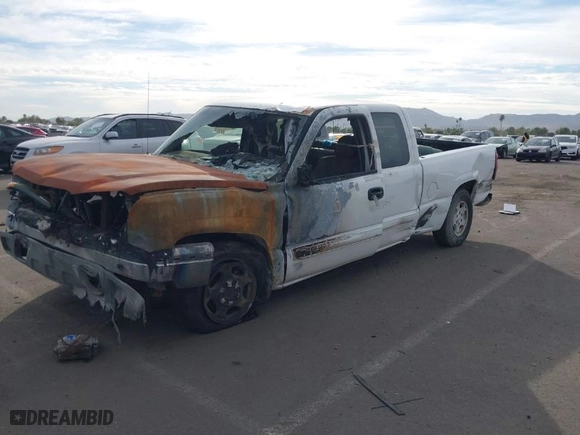 2004 Chevrolet Silverado 1500 LS with VIN 2GCEC19V941119077, listed as a IAAI auction lot 38163760 with 1 mi miles. Bid and sale history available at carsss.com. Image 2.