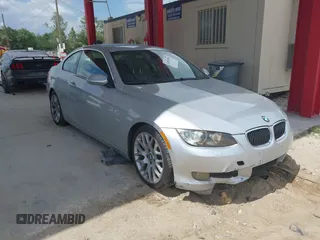 2007 BMW 3 Series 328i with VIN WBAWV13507PK48482, listed as a IAAI auction lot 42454200 with 160,617 mi miles and . Bid and sale history available at DreamBid. Image 1.