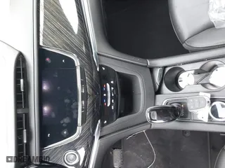 2020 Cadillac XT6 FWD Premium Luxury with VIN 1GYKPCRSXLZ105231, listed as a IAAI auction lot 41735556 with 70,319 mi miles. Bid and sale history available at carsss.com. Image 11.