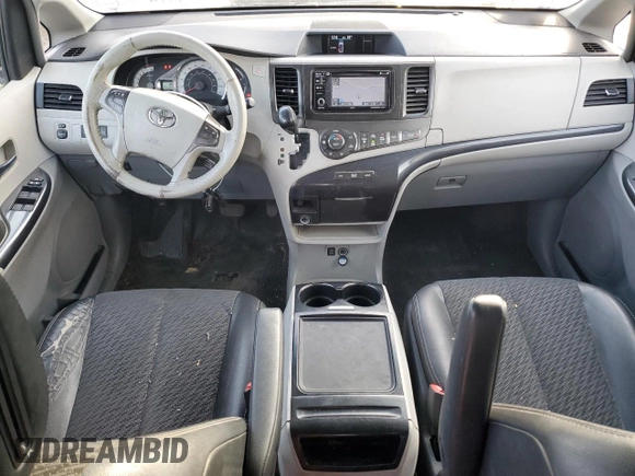 2013 Toyota Sienna SE with VIN 5TDXK3DC3DS395695, listed as a Copart auction lot 43667345 with 188,455 mi miles and Clean title. Bid and sale history available at DreamBid. Image 8.