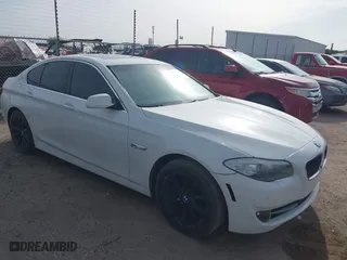 2012 BMW 5 Series 528i with VIN WBAXG5C54CDY28819, listed as a IAAI auction lot 41932578 with 159,350 mi miles. Bid and sale history available at carsss.com. Image 1.