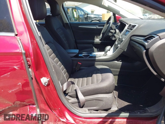 2013 Ford Fusion SE with VIN 3FA6P0H72DR139954, listed as a IAAI auction lot 42154759 with 281,162 mi miles. Bid and sale history available at carsss.com. Image 5.
