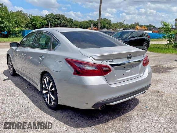2017 Nissan Altima SL with VIN 1N4AL3AP6HC283271, listed as a Copart auction lot 62220665 with 147,379 mi miles and Clean title. Bid and sale history available at DreamBid. Image 3.