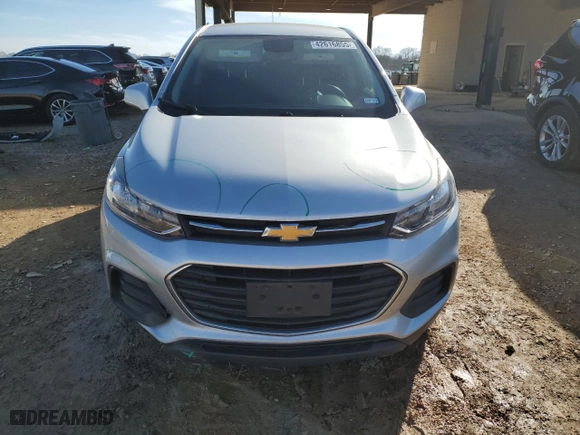 2019 Chevrolet Trax LS with VIN 3GNCJKSB9KL149718, listed as a Copart auction lot 42616855 with 102,280 mi miles and Salvage Title. Bid and sale history available at carsss.com. Image 5.