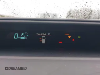 2014 Toyota Prius One z VIN JTDKDTB36E1063708, wystawiony jako IAAI lot #42267146 z przebiegiem 71 871 mil mil oraz . Historia ofert i sprzedaży dostępna na DreamBid. Obrazek 7.