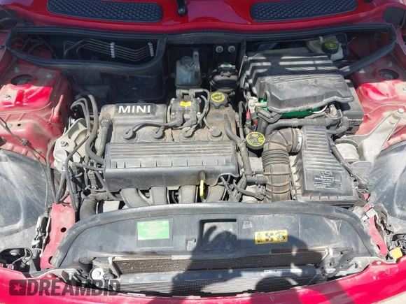 2006 MINI Hardtop with VIN WMWRC33556TK72619, listed as a IAAI auction lot 42328177 with 106,398 mi miles and . Bid and sale history available at DreamBid. Image 10.